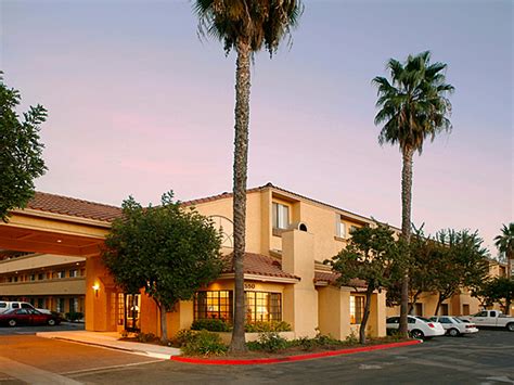 Simi Valley Hotel near Moorpark, CA .